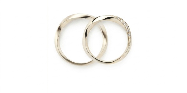 シャンパンゴールド　婚約指輪　大阪　天王寺　おしゃれ