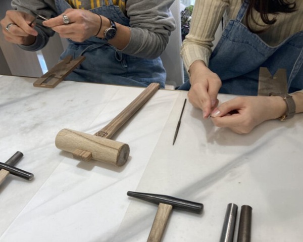 手作りバングル　削る