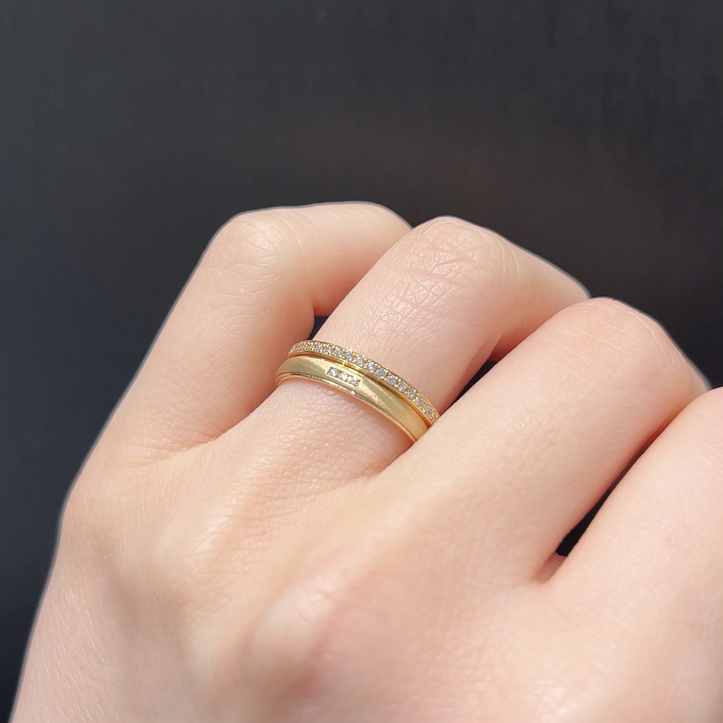 GRACE KAMA（グレースカーマ）とFISCHER（フィッシャー）の婚約指輪と結婚指輪の重ね着け