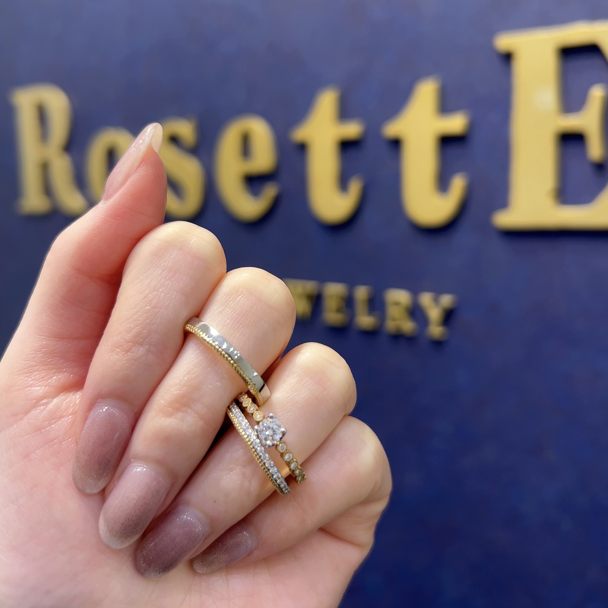 RosettE（ロゼット）の婚約指輪と結婚指輪の重ね付け